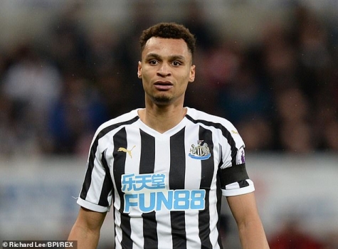 Tendangan Bebas Jacob Murphy Menyelamatkan Satu Poin Bagi Newcastle